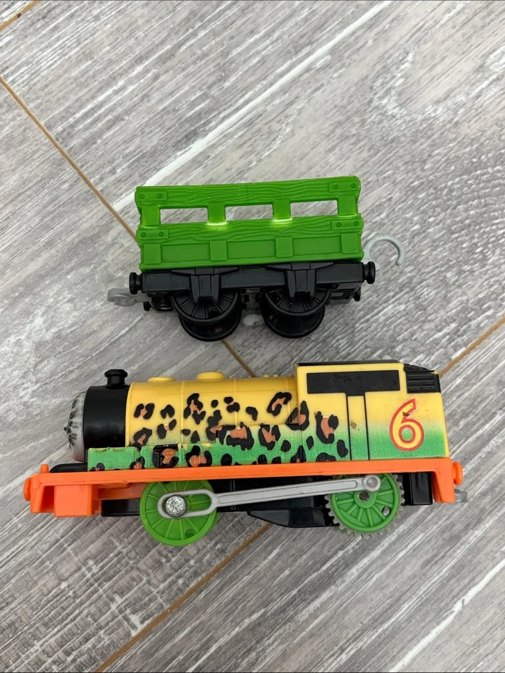 Animal Party Percy and Tender Motorized Trackmaster - Thomas & Friends WORKS!